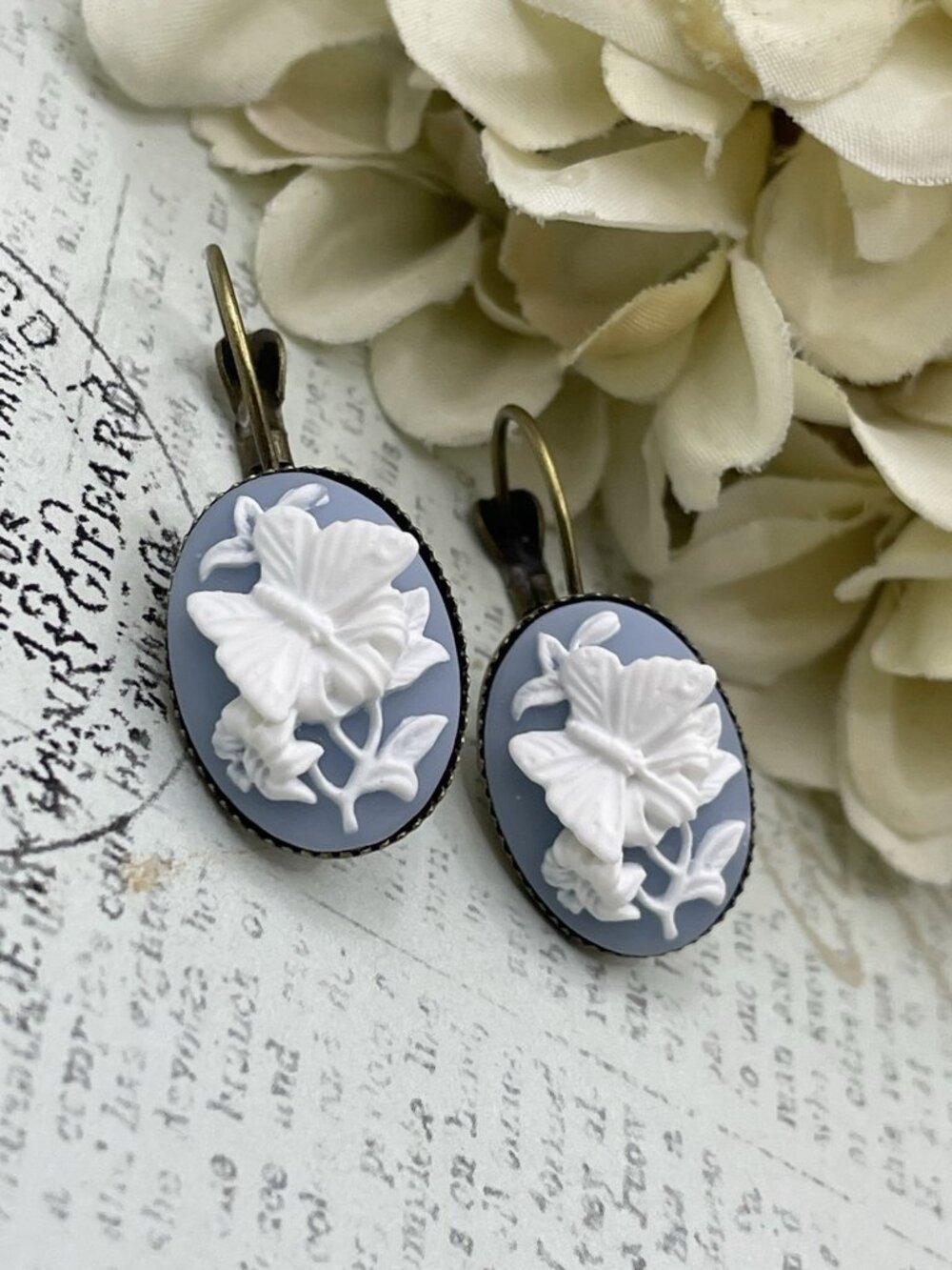 Bronze Gold Butterfly Earrings Wedding Birthday Anniversary blue & white Cameo